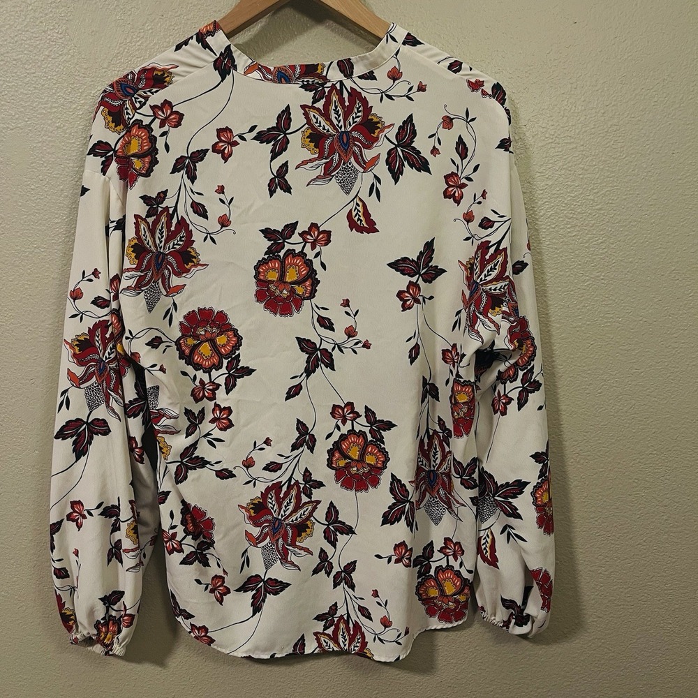 H & M Whimsy Floral Tie Front Blouse Boho Western Women's Size 6 - Generous - Picture 5 of 8